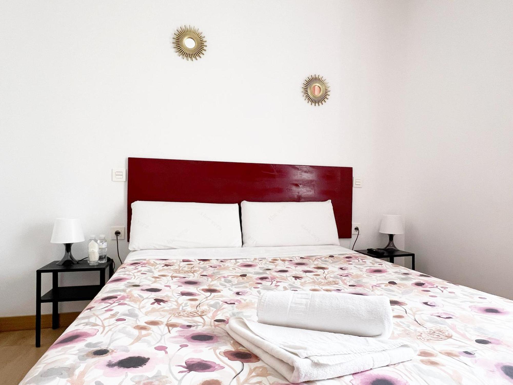 Hostal Abaaly Мадрид Екстер'єр фото