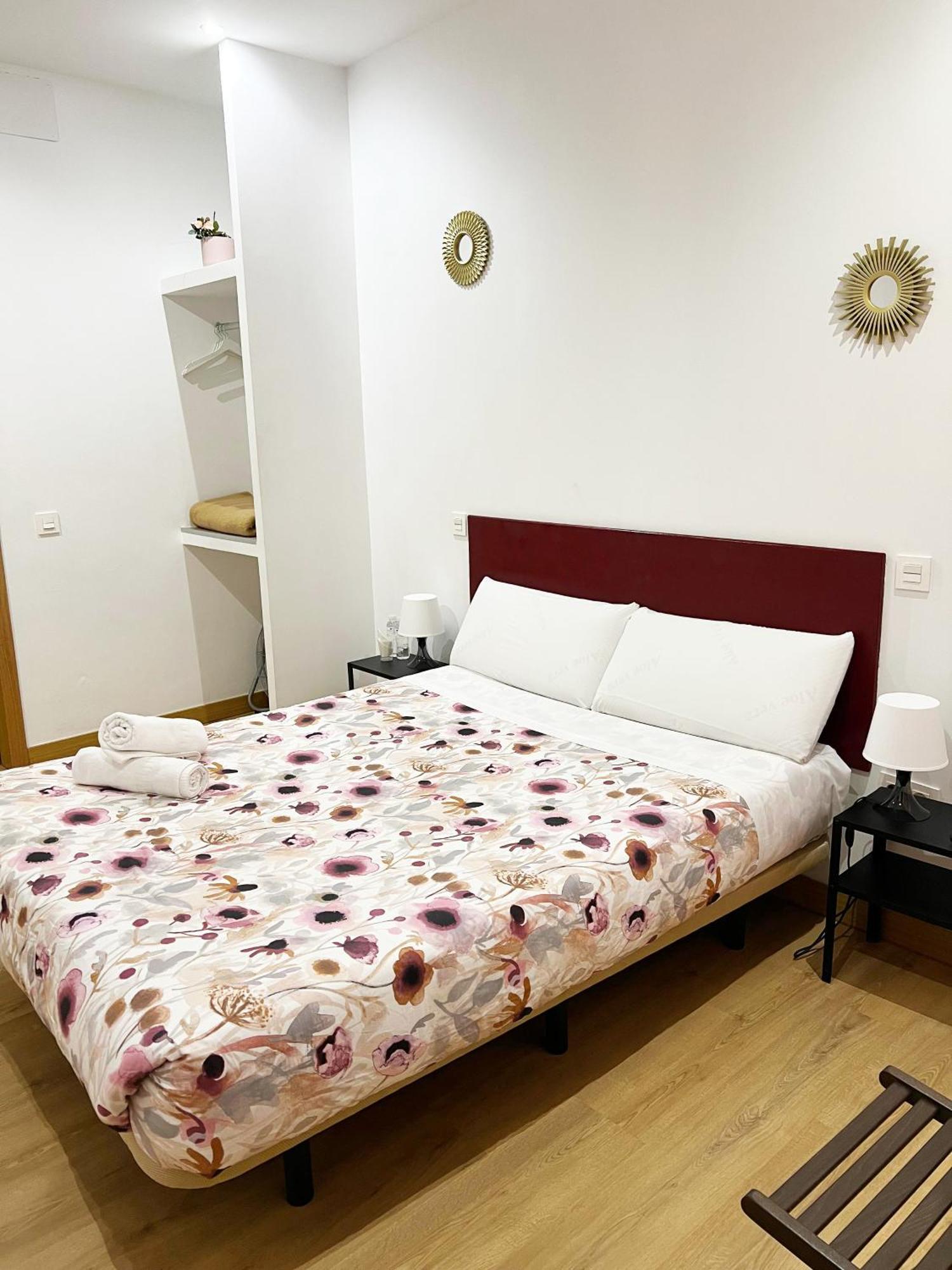 Hostal Abaaly Мадрид Екстер'єр фото